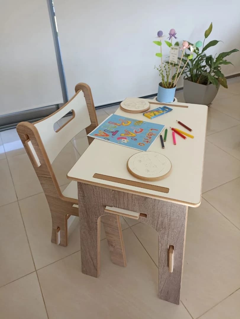 Pupitre Tomi y Silla Boira